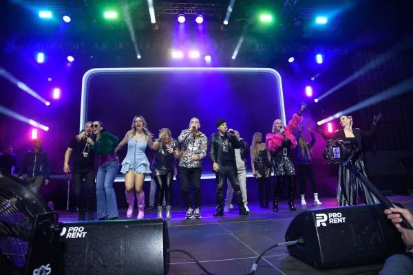 Nik&scaron;ić:,,Dance 90&rdquo; - Koncert koji je dokazao da muzika i emocija pobjeđuju