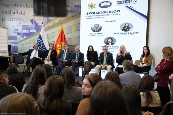 (FOTO) OEBS-a posvećen bezbjednosti mladih u digitalnom okruženju