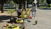 (VIDEO) Akcija đaka, roditelja i nastavnika: Zablistalo dvori&scaron;te O&Scaron; "Milorad Musa Burzan"