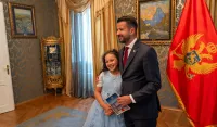 (FOTO) Milatović ugostio korisnike Dječjeg doma &bdquo;Mladost&ldquo; i osnovce iz Herceg Novog