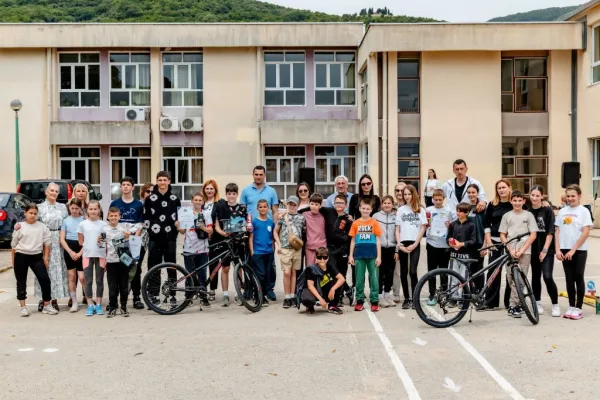 Natalija i Vuk pobjednici na op&scaron;tinskom takmičenju o poznavanju pravila saobraćaja