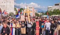(FOTO) Stotine vjernika iz Podgorice krenulo ka Ostrogu