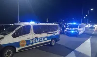 (FOTO) "Varvari" sa sjevera vraćeni za Podgoricu, oduzeti predmeti pogodni za napad
