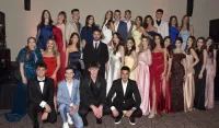(FOTO) Maturanti A smjene Gimnazije &bdquo;Slobodan &Scaron;kerović&rdquo; proslavili kraj &scaron;kolovanja