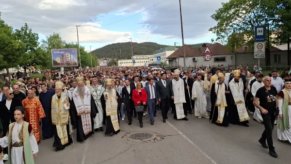 (FOTO) Nik&scaron;ić u znaku Svetog Vasilija: Vi&scaron;e od 20.000 vjernika u Svetovasilijevskoj litiji