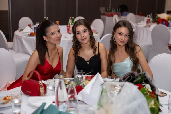 (FOTO/VIDEO) Polumatura O&Scaron; "Oktoih"