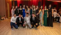 (FOTO) Učenici Gimnazije &bdquo;Petar I Petrović Njego&scaron;&rdquo; iz Danilovgrada proslavili matursko veče