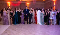 (FOTO) Matursko veče đaka SE&Scaron; "Mirko Ve&scaron;ović"