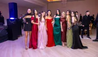 (FOTO) Matursko veče đaka SE&Scaron; "Mirko Ve&scaron;ović"