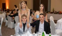 (FOTO) Matursko veče Srednje mje&scaron;ovite &scaron;kole "Golubovci"