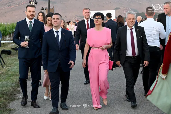 (FOTO) Pogledajte kako je bilo na svečanom prijemu povodom obilježavanja 20 godina od obnove nezavisnosti