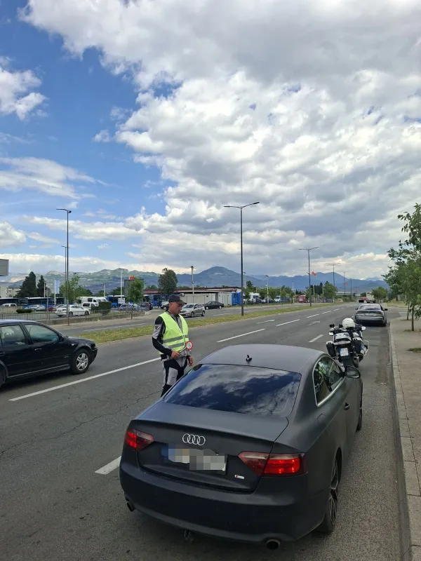 UP: Bezbjedno održano oko 40 okupljanja &scaron;irom Crne Gore, spriječene opstrukcije koncerta u Podgorici