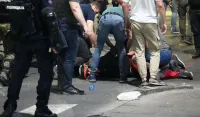 (VIDEO/FOTO) Protest studenata u Beogradu: Direktor policije saop&scaron;tio da je na skupu 34.000 ljudi, Arhiv javnih skupova tvrdi da ih je vi&scaron;e od 100.000