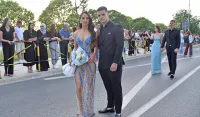 (FOTO) Maturski defile učenika Srednje mje&scaron;ovite &scaron;kole "25. maj"