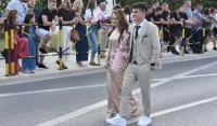 (FOTO) Maturski defile učenika Srednje mje&scaron;ovite &scaron;kole "25. maj"