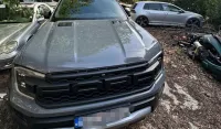 Uhap&scaron;eno jedno lice, oduzet pi&scaron;tolj, oko pola kilograma droge, vozila i preko 8.000 eura