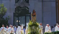 Papa pred vi&scaron;e od milion vjernika u Madridu: Bog je uz siroma&scaron;ne i napu&scaron;tene u dru&scaron;tvu