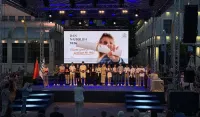 (FOTO/VIDEO) "Dan najboljih" na Trgu nezavisnosti: Grad nagradio najbolje polumaturante
