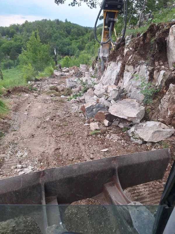 (FOTO/VIDEO) &Scaron;irenje puta ka Kameniku: Putari stigli do Seočkog katuna