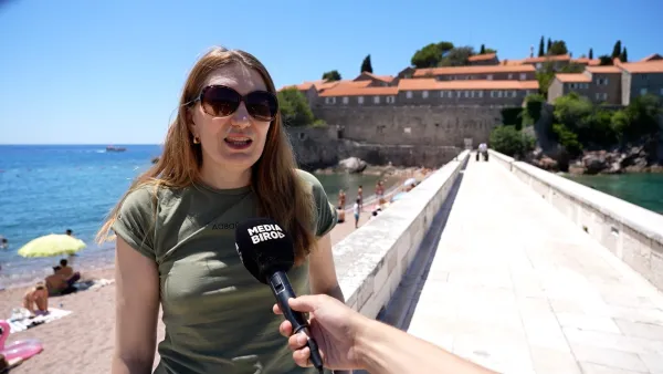 (FOTO) Posjete Svetom Stefanu dva puta dnevno, pristup mostu slobodan za sve posjetioce