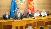 Nurković otvorio izložbe &bdquo;Priče iz Srebrenice&rdquo; i &bdquo;Djetinjstvo u ratu: Crteži iz Srebrenice&rdquo;