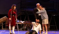 39. festival Barski ljetopis URNEBESNA TRAGEDIJA tekst Du&scaron;an Kovačević režija i adaptacija Jago&scaron; Marković koprodukcija Narodno pozori&scaron;tE u Beogradu Narodno pozori&scaron;tE Republike Srpske BanjA LukA