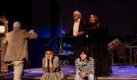 39. festival Barski ljetopis URNEBESNA TRAGEDIJA tekst Du&scaron;an Kovačević režija i adaptacija Jago&scaron; Marković koprodukcija Narodno pozori&scaron;tE u Beogradu Narodno pozori&scaron;tE Republike Srpske BanjA LukA
