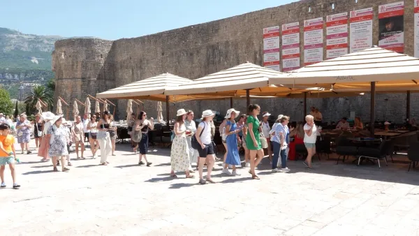 U Budvi boravi oko 36.000 turista, hotelijeri i ugostitelji bilježe rast posjećenosti