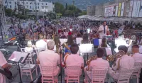 Dan državnosti i 22. rođendan TO Budva proslavljeni uz Doris Dragović, Borisa Režaka i vatromet