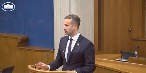 (VIDEO) Spajić: DSP podijelio preko sto hiljada besplatnih karata, stan nisam dobio; Abazović: Izgubili ste namje&scaron;tenu utakmicu