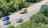 (VIDEO) Policija dronovima nadzire saobraćaj &scaron;irom Crne Gore: Pojačane kontrole tokom turističke sezone