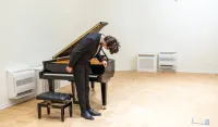 Od Londona do Bara: Pijanista Simo &Scaron;i&scaron;ević donio kući muziku, a publika mu uzvratila ovacijama
