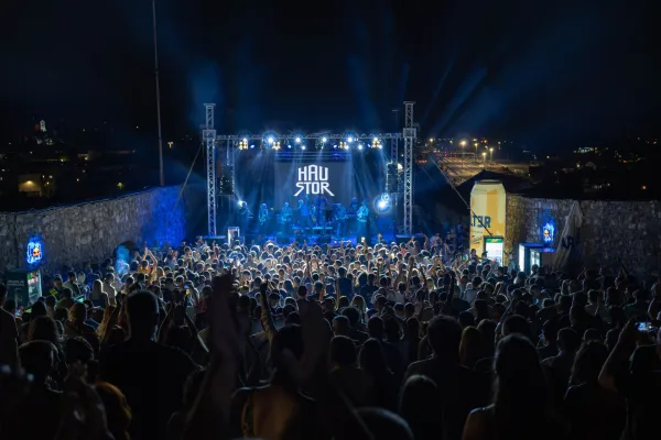 (FOTO) Rundek, Biljana Krstić i Lollobrigida zatvorili 17. Bedem fest: Nik&scaron;ić jo&scaron; jednom potvrdio status grada kulture