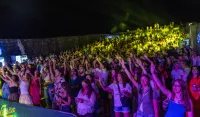 (FOTO) Rundek, Biljana Krstić i Lollobrigida zatvorili 17. Bedem fest: Nik&scaron;ić jo&scaron; jednom potvrdio status grada kulture