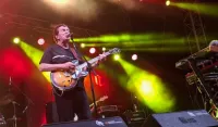 (FOTO/VIDEO) Počeo 15. Lejk fest: Oxajo, Galija, Bajaga, Kerber i Dino Dvornik Tribute talasaju Krupac