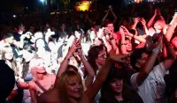 (FOTO/VIDEO) Počeo 15. Lejk fest: Oxajo, Galija, Bajaga, Kerber i Dino Dvornik Tribute talasaju Krupac
