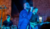 Prvo Pera&scaron;ko veče privuklo značajan broj posjetilaca, Danijel Alibabić napravio atmosferu za pamćenje