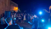 Prvo Pera&scaron;ko veče privuklo značajan broj posjetilaca, Danijel Alibabić napravio atmosferu za pamćenje