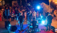 Prvo Pera&scaron;ko veče privuklo značajan broj posjetilaca, Danijel Alibabić napravio atmosferu za pamćenje