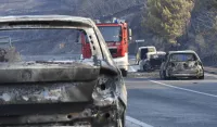 (FOTO) Ogromna &scaron;teta od požara kod Omi&scaron;a: Izgorjelo 28 kuća, 45 plovila, 106 vozila