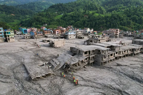 (FOTO) Broj žrtava poplava u Nepalu porastao na 676, vi&scaron;e od tri hiljade nestalih