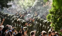 (FOTO) Sahranjen Ratko Mladić na Topčiderskom groblju