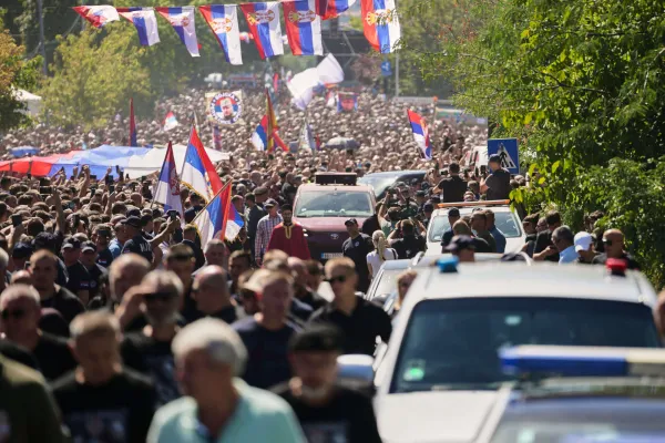 (FOTO) Sahranjen Ratko Mladić na Topčiderskom groblju