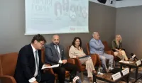 (FOTO) Panel diskusija &bdquo;Dana&ldquo;: Korupcija duboko ukorijenjena, borba neophodna zajedničkim djelovanjem
