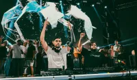 Na prepunom trgu u Budvi nastupili Eric Prydz, Mathame i Burkakke
