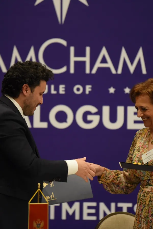 Otvoreno sa premijerom, americka privredna komora, potpisivanje sporazuma sa americkom privrednom komorom, Dritan Abazovic