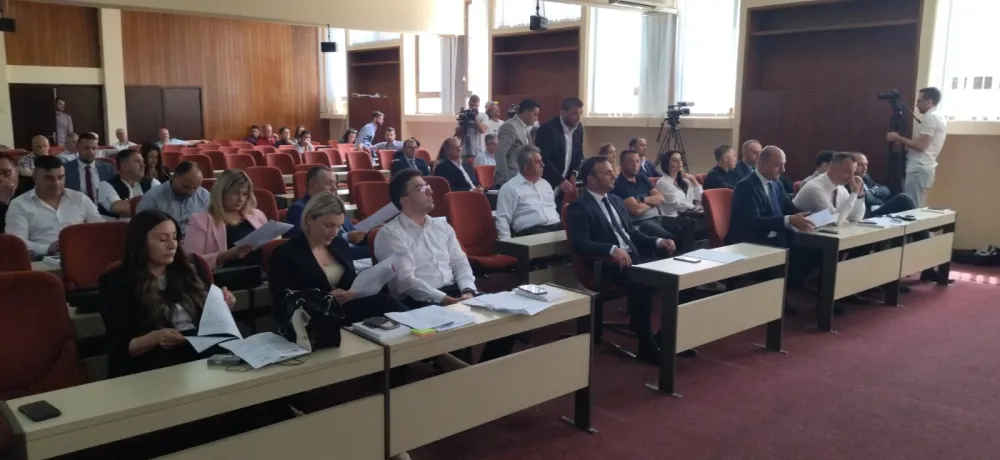 Секретаријати у Улцињу без руководећег кадра
