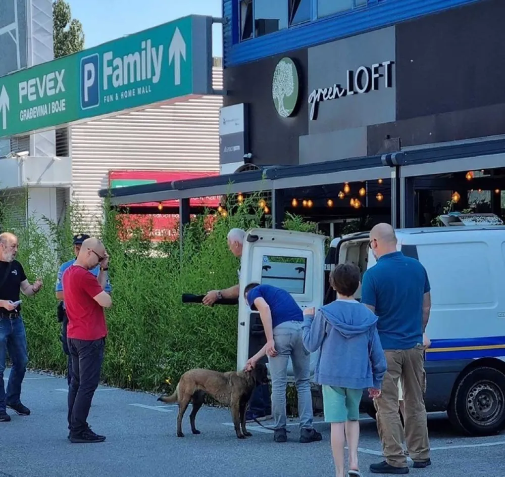 Дојаве о бомби у Загребу