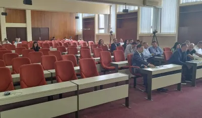 Одборници СО Улцињ на сједници
