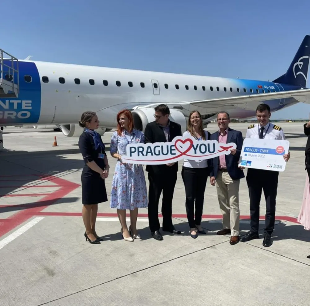 Линија Тиват&ndash;Праг